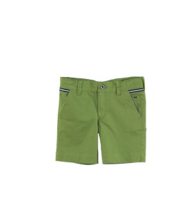 Pantalón corto niño color verde